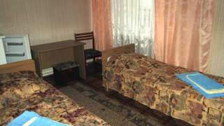 Отель Турист Полтава Полтава Стандартный двухместный номер с 2 отдельными кроватями-1